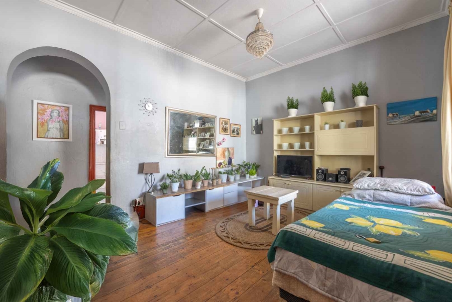 2 Bedroom Property for Sale in Green Point Western Cape